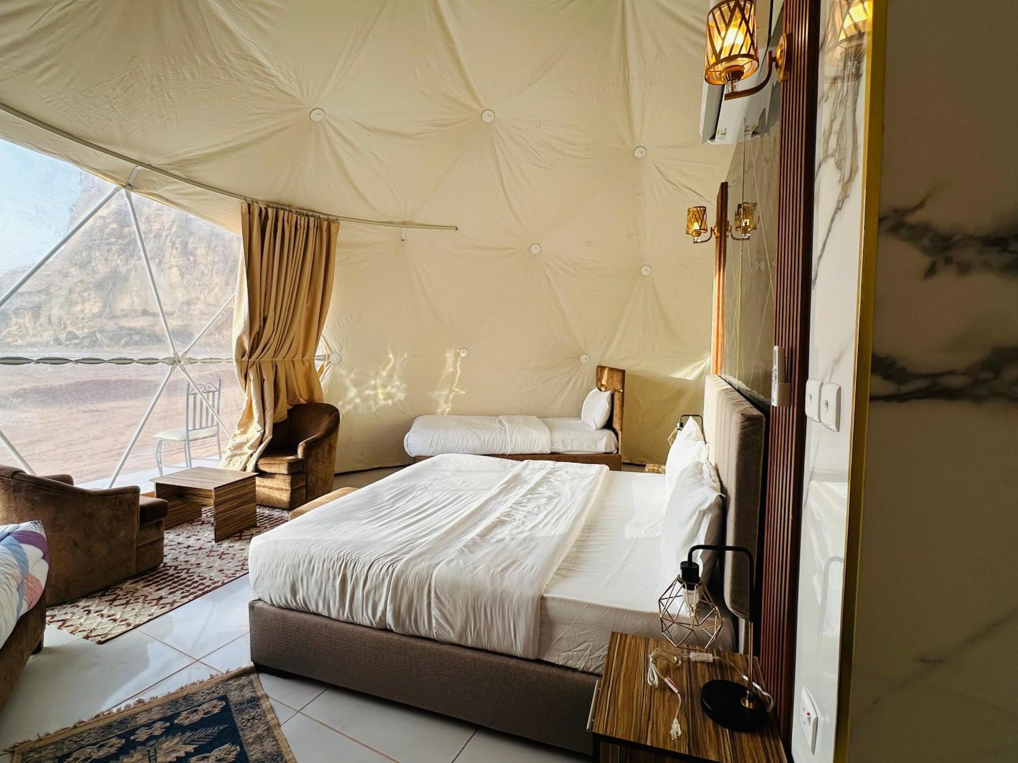 וואדי רם Rum Four Mountain Luxury Camp מראה חיצוני תמונה